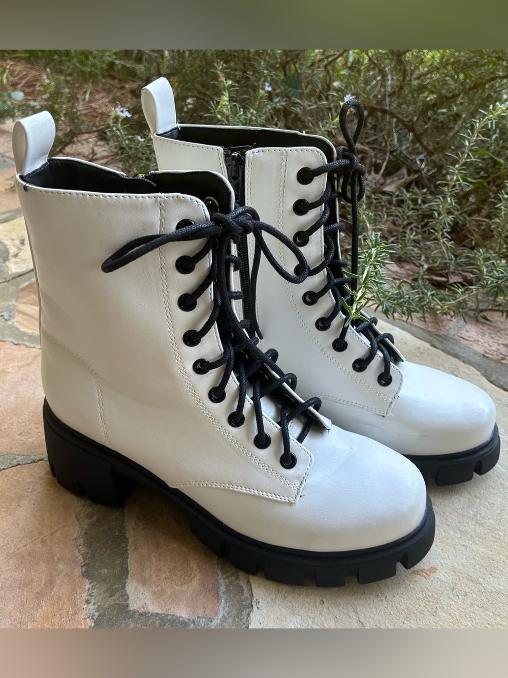 SHEIN White Lace-Up Combat Boots for Women - Chunky Sole